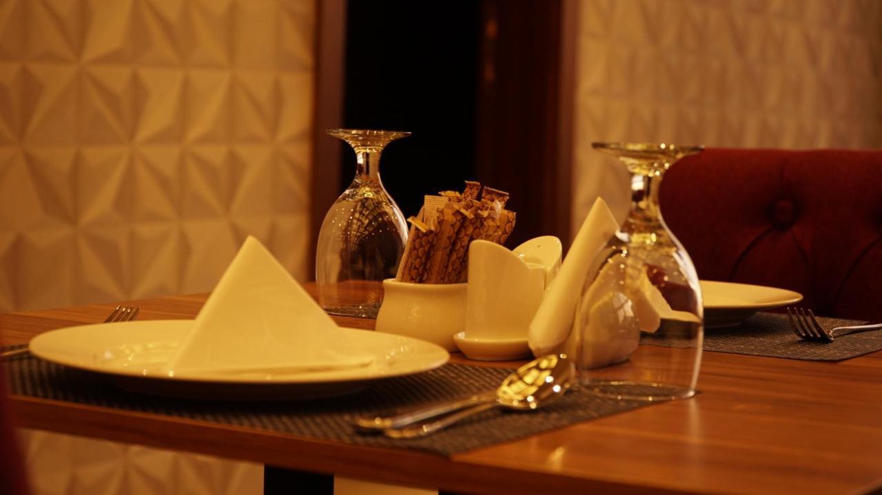 Eva Hotel 3*
